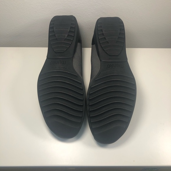 MUNRO Traveler style Slip On - Picture 9 of 9